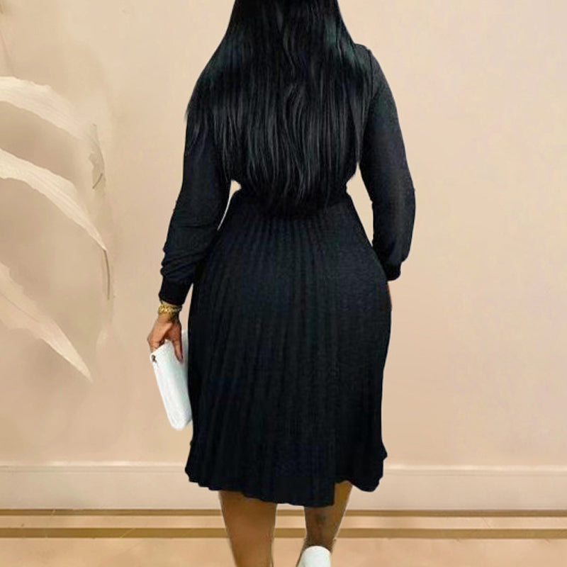 Solid Letter Print Pleated Dress