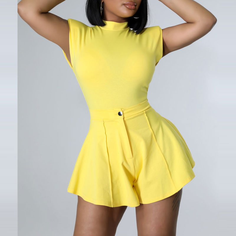 Solid Sleeveless Bodysuit & Wide Leg Shorts Set