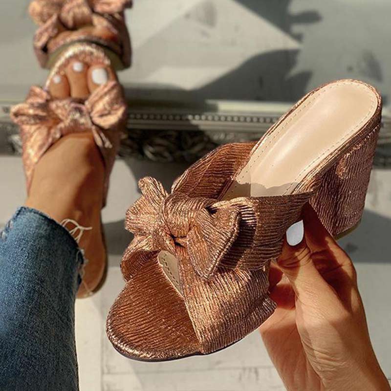 Solid Pointed Toe Chunky Heeled Sandals