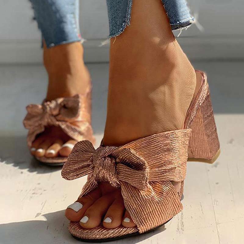 Solid Pointed Toe Chunky Heeled Sandals